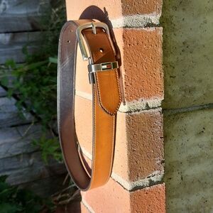 Boys Tommy Hilfiger brown/tan belt size small 22-24 waist